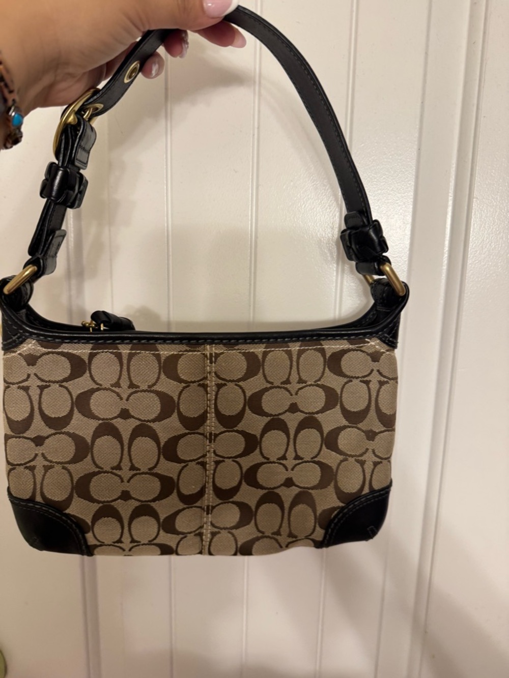 Y2K Coach Signature Canvas Shoulder Bag in Khaki/Black